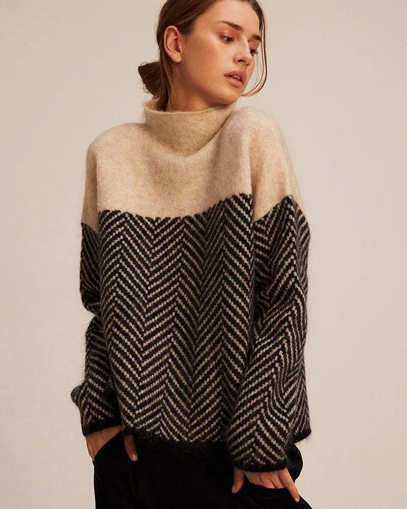 ALICE™ | Cozy Contrast Turtleneck Sweater