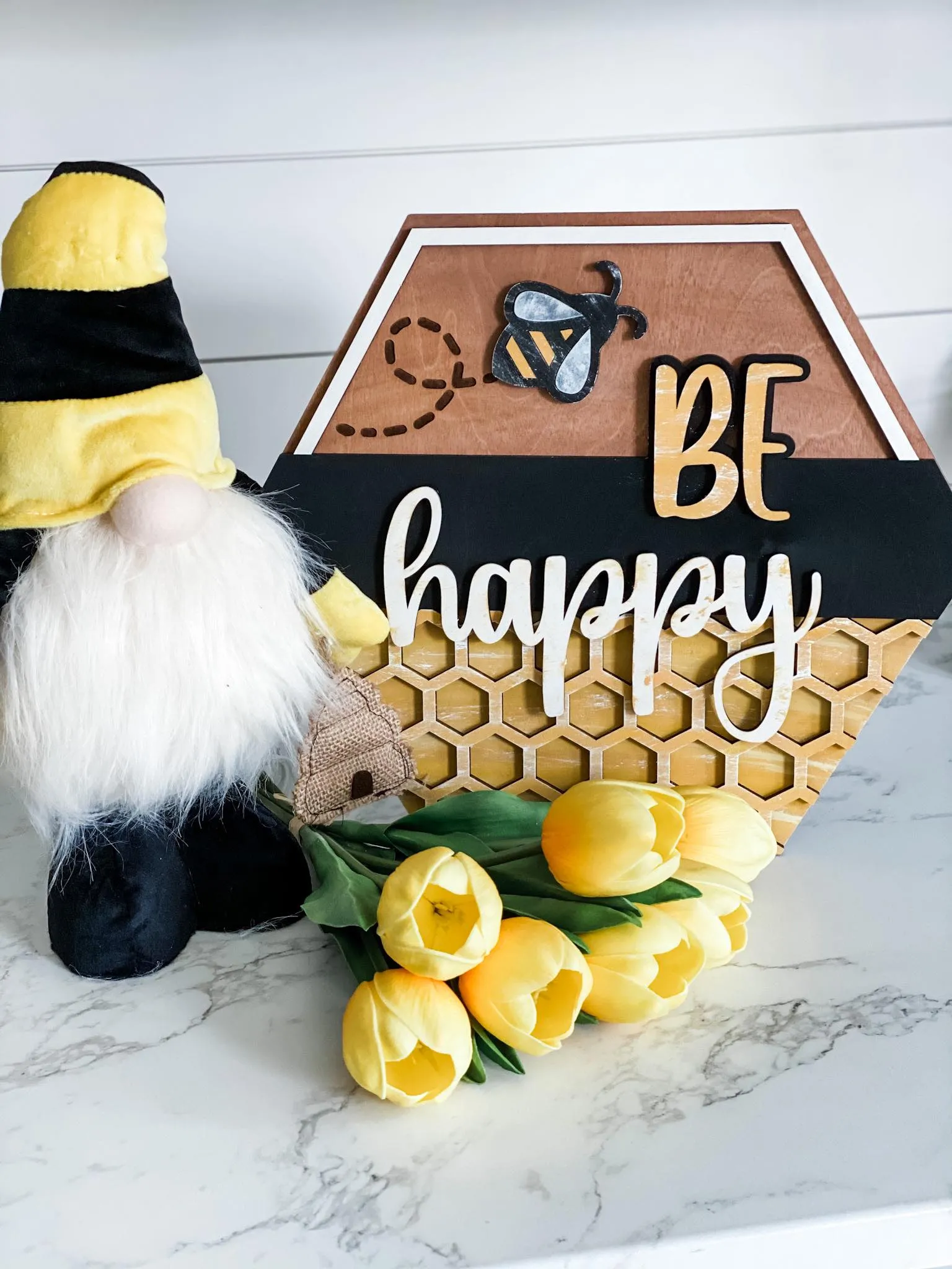 BEE Happy Hexagon