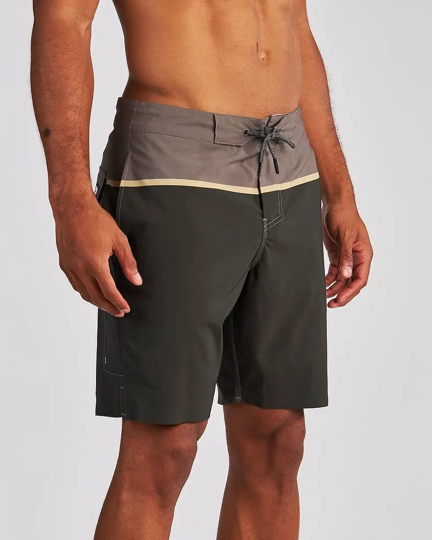 Coastal Hybrid Short