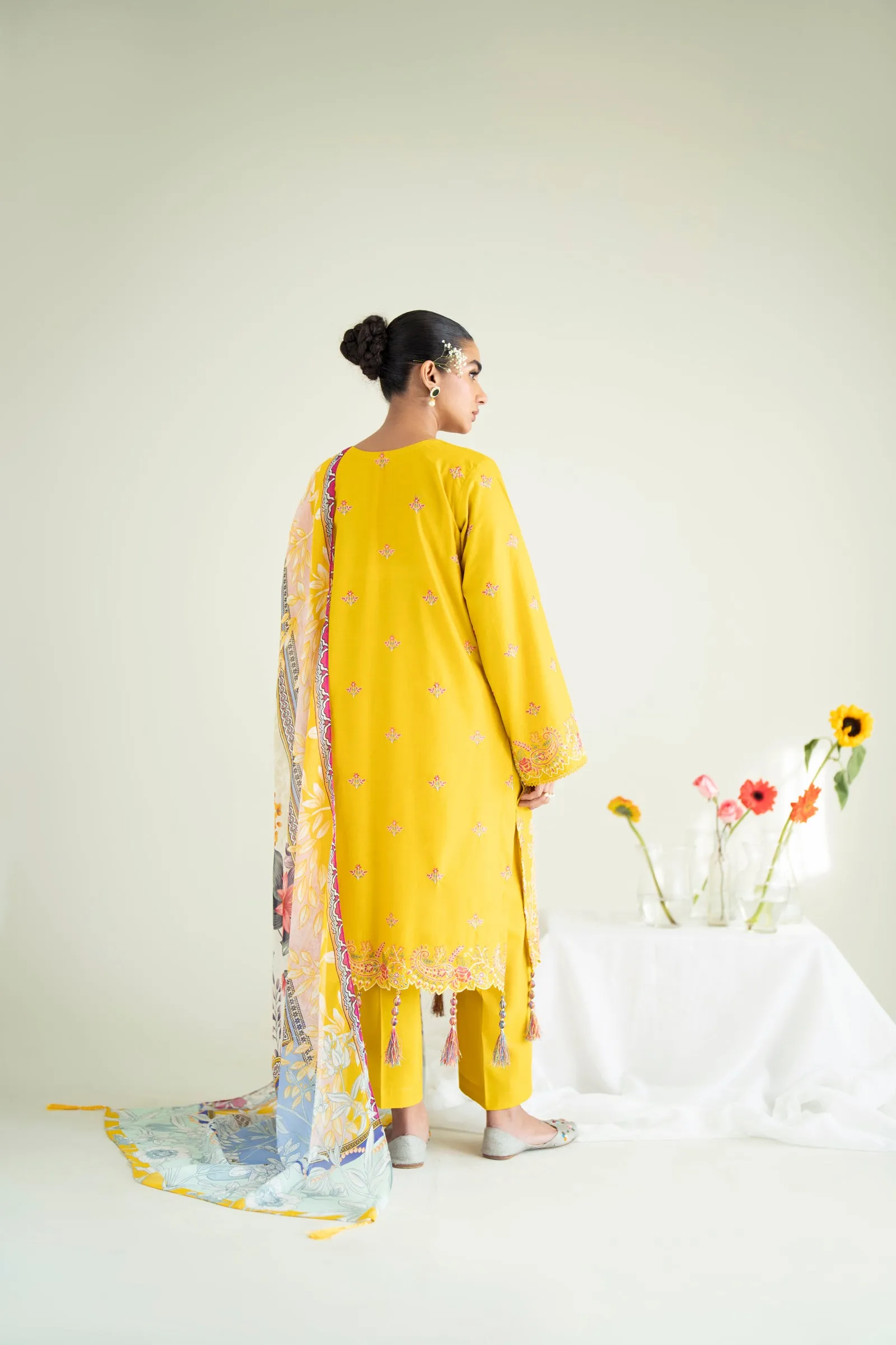 Cotton Lawn wider width Embroidery