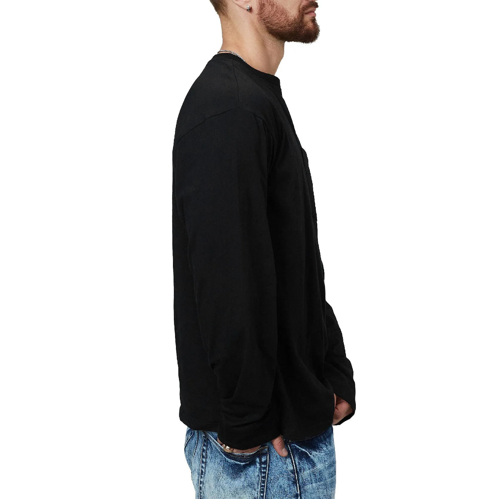 ESSENTIALS POCKET GRAPHIC LONG SLEEVE T-SHIRT