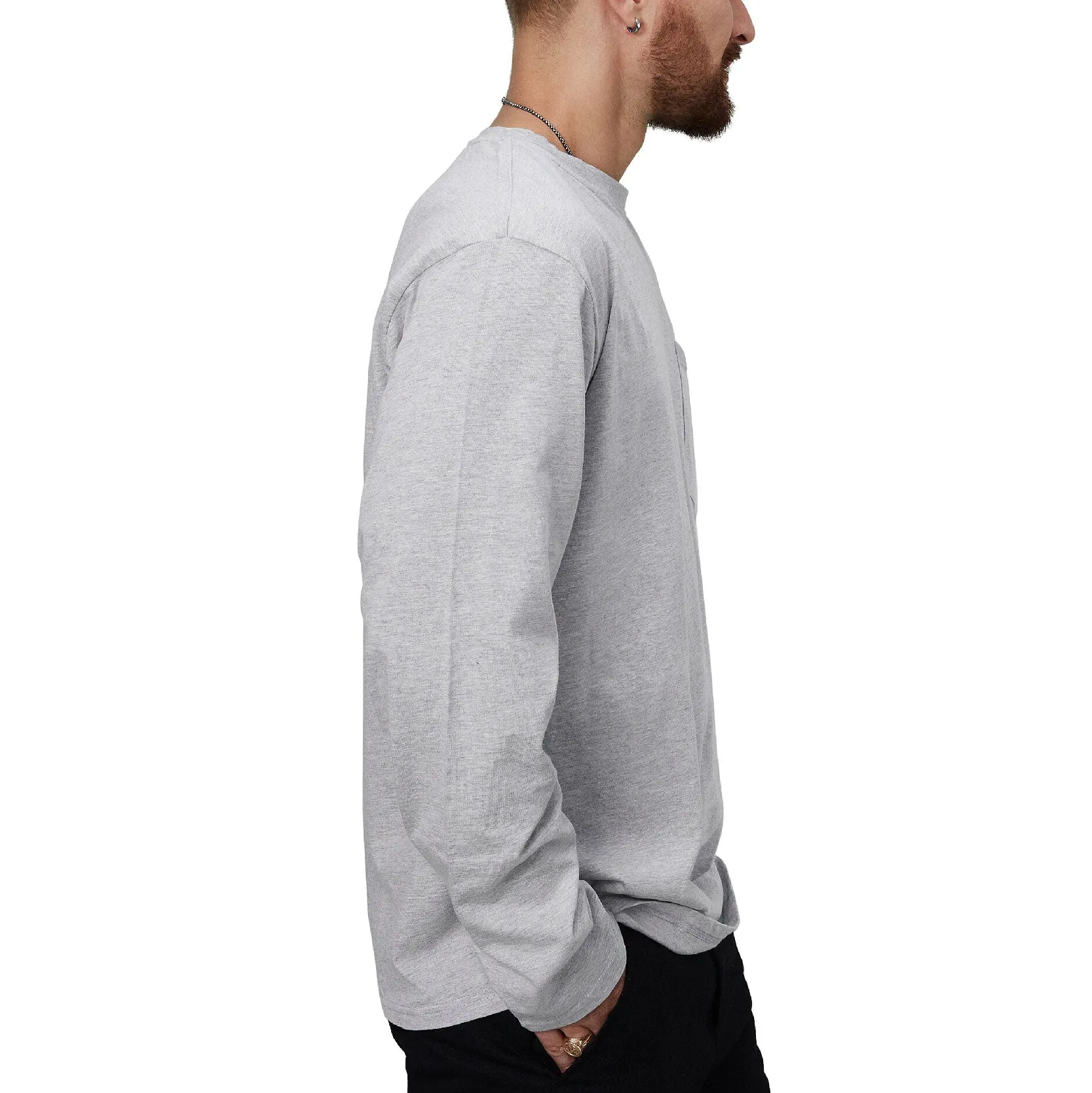 ESSENTIALS POCKET GRAPHIC LONG SLEEVE T-SHIRT