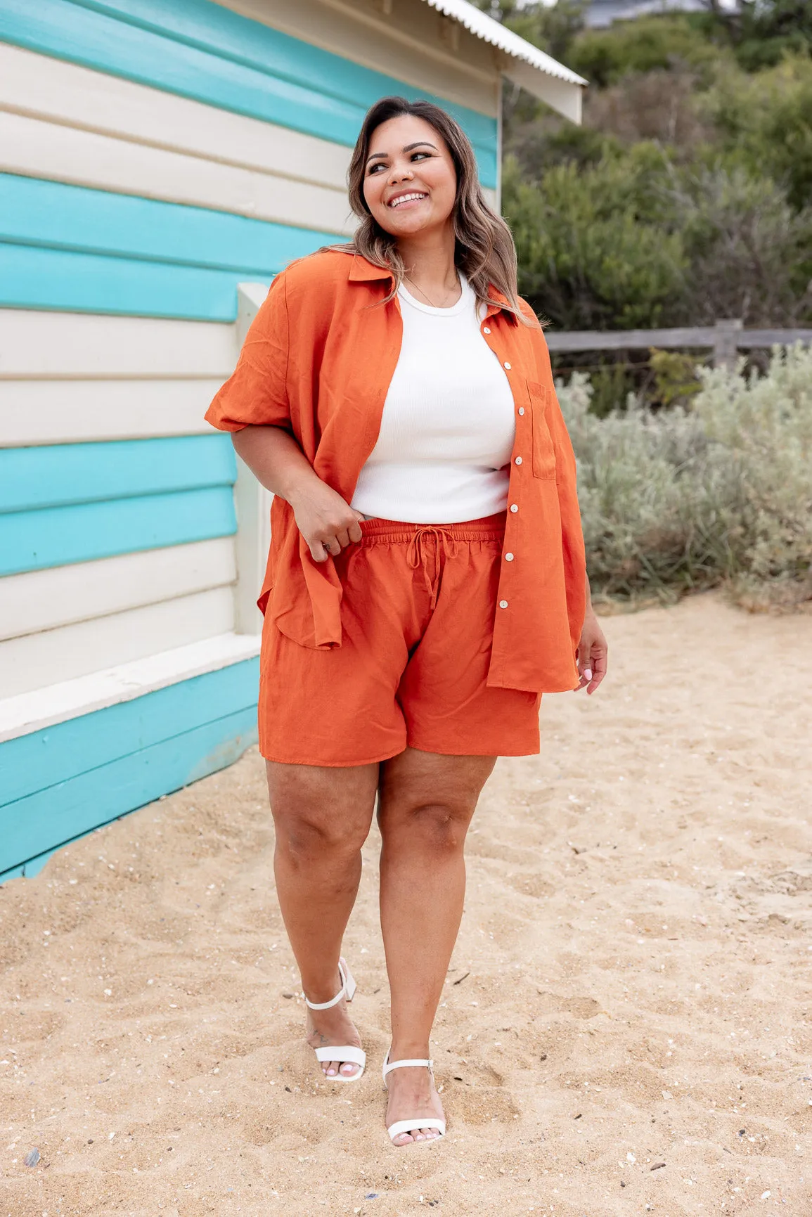 Harlow Linen Blend Shorts in Rust