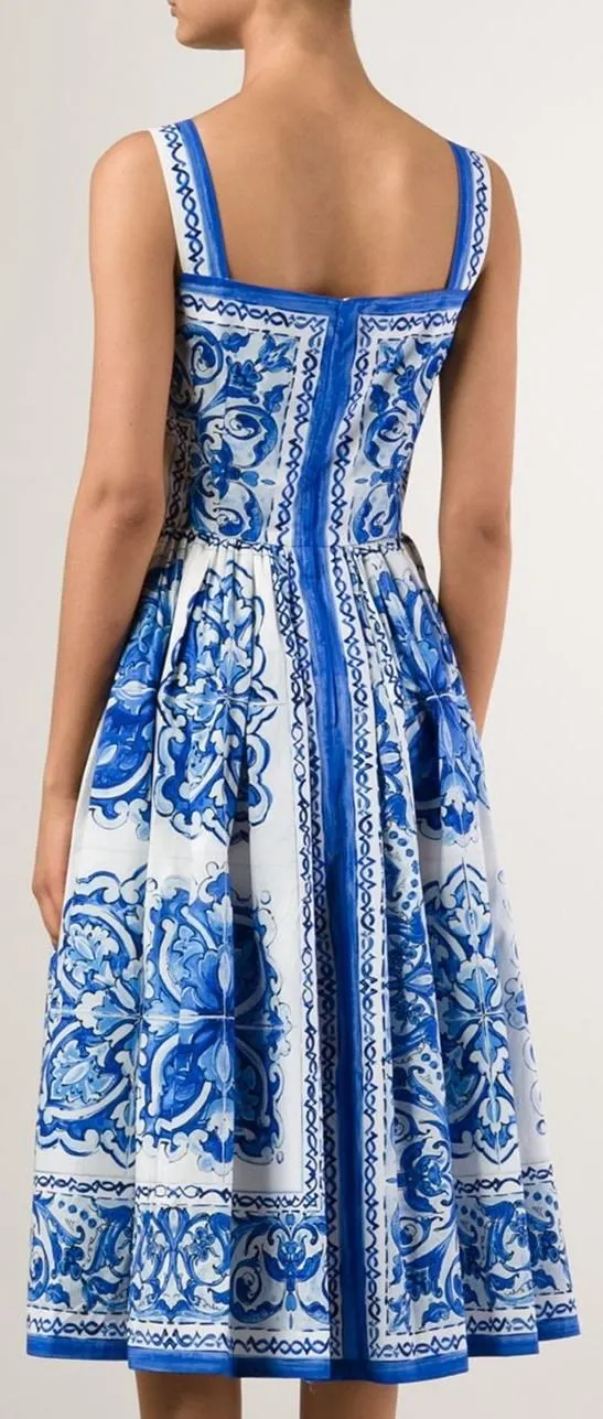 'Majolica' Print Sleeveless Dress in Blue & White