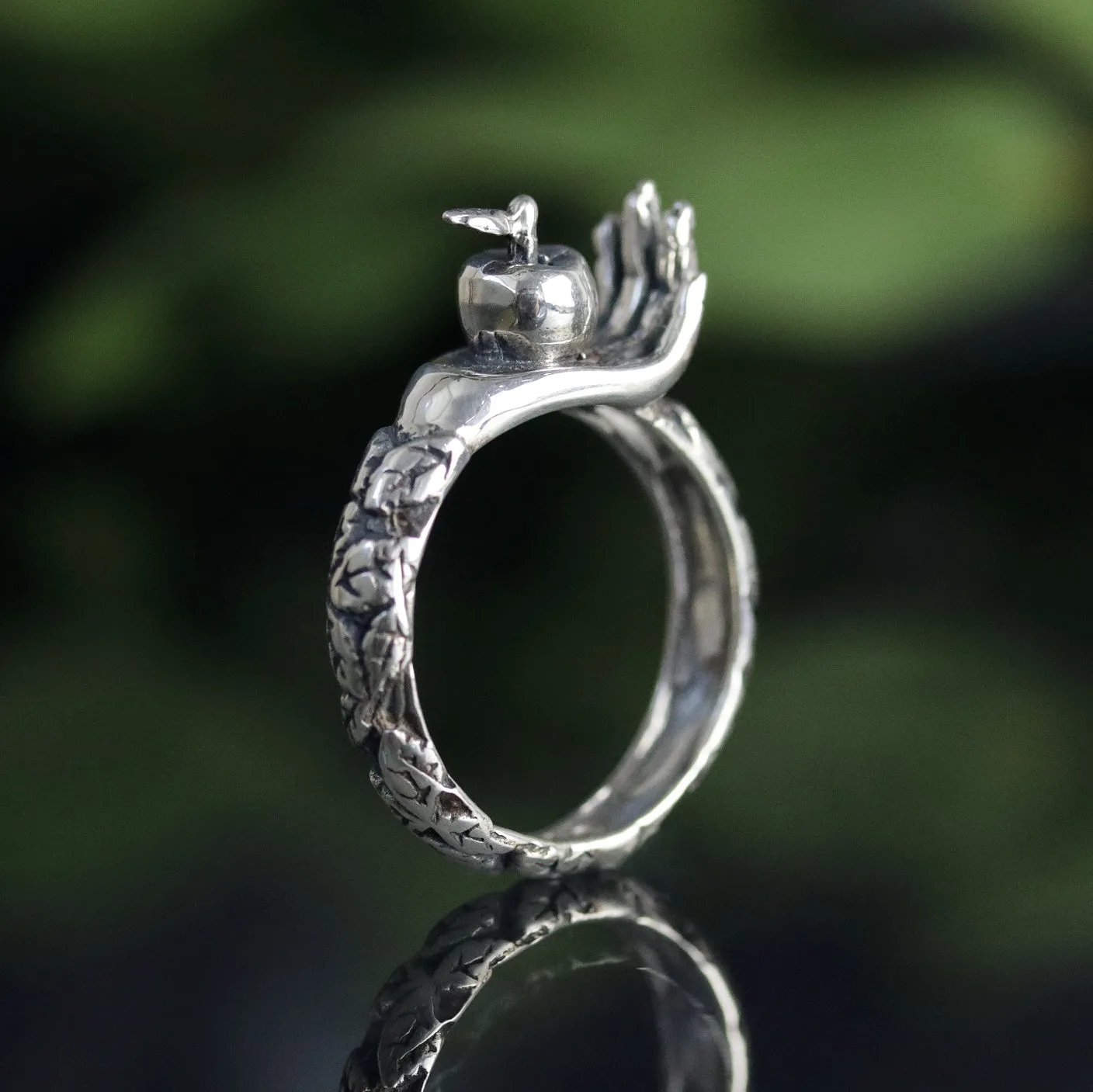 Queen Of The Harvest Hand Ring