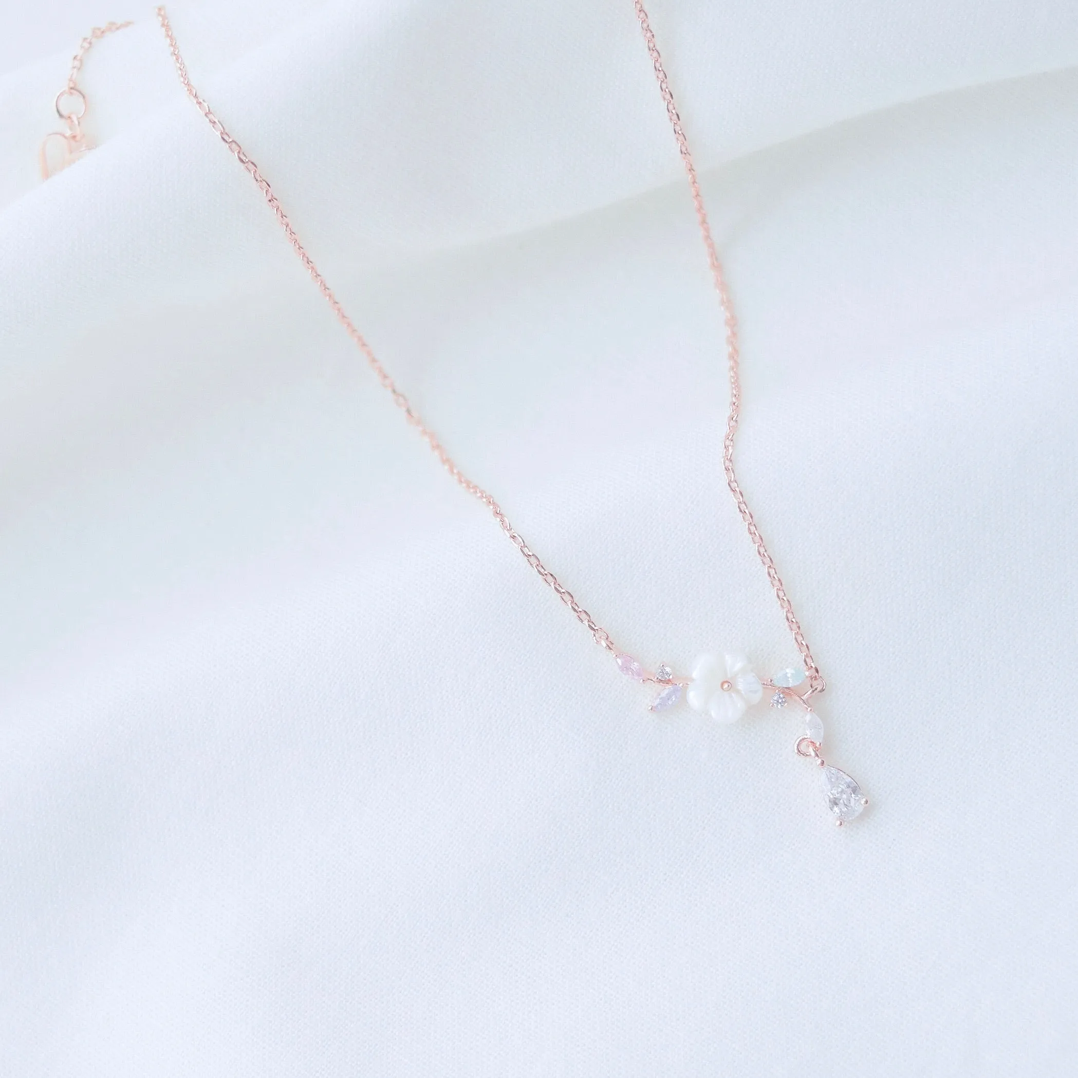 Rose Gold Winter Jasmine Necklace