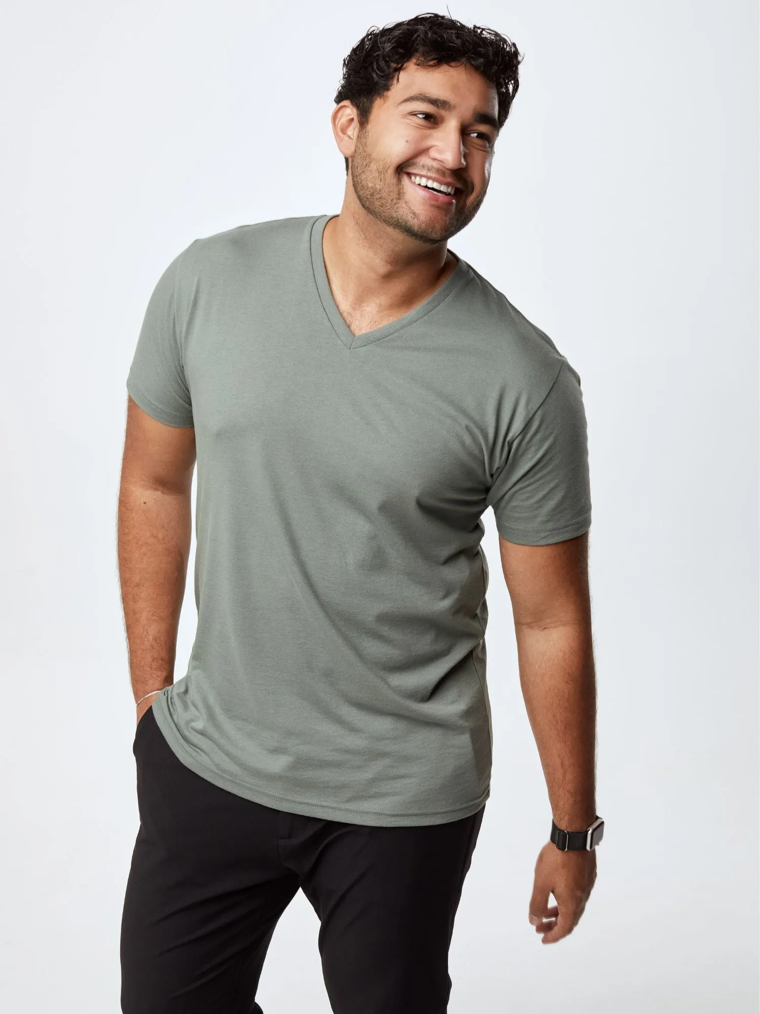 Summer Essentials V-Neck Member 5-Pack