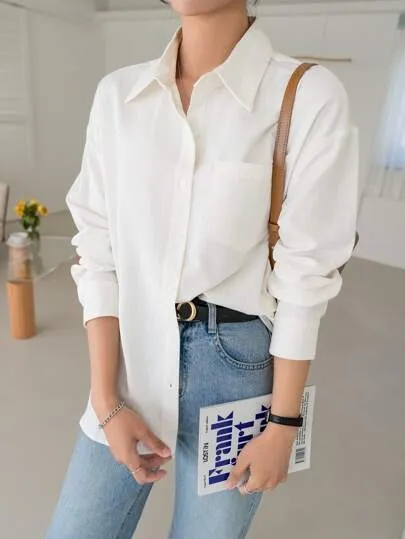 WHITE PATCH POCKET SHIRT WITH DROPPED SHOULDERS